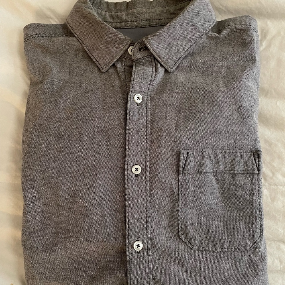 Mens Under Armour button up shirt